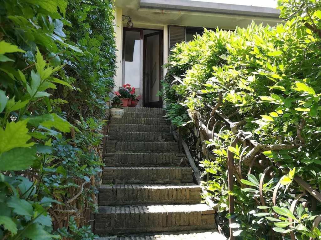 Casa Dinky Attico Con Terrazza Vista Mare Appartement Formia Buitenkant foto