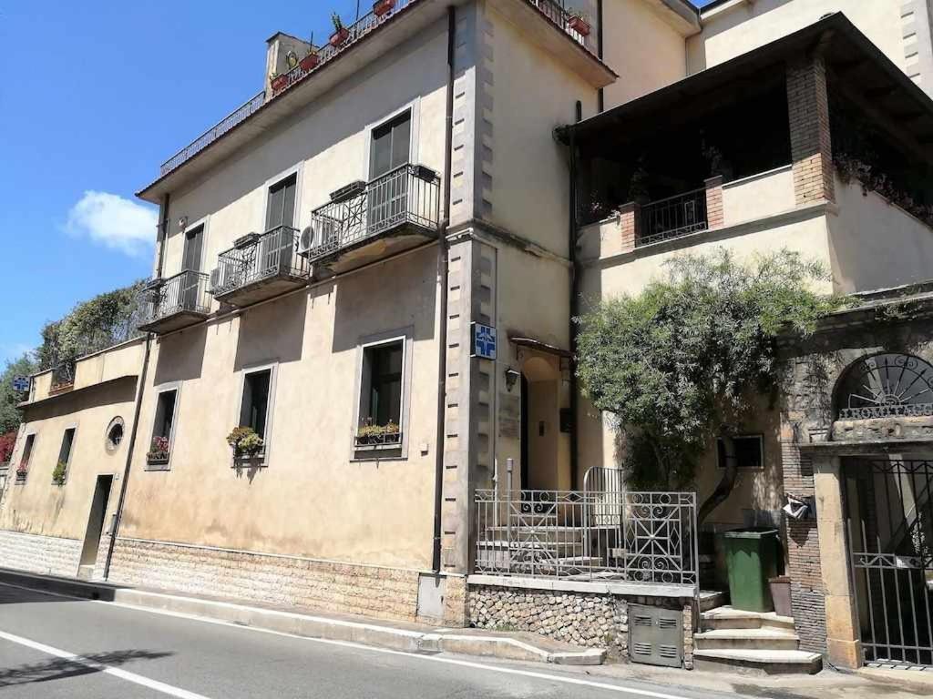 Casa Dinky Attico Con Terrazza Vista Mare Appartement Formia Buitenkant foto