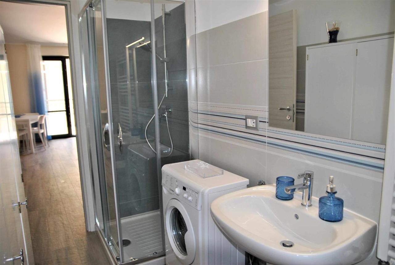 Casa Dinky Attico Con Terrazza Vista Mare Appartement Formia Buitenkant foto
