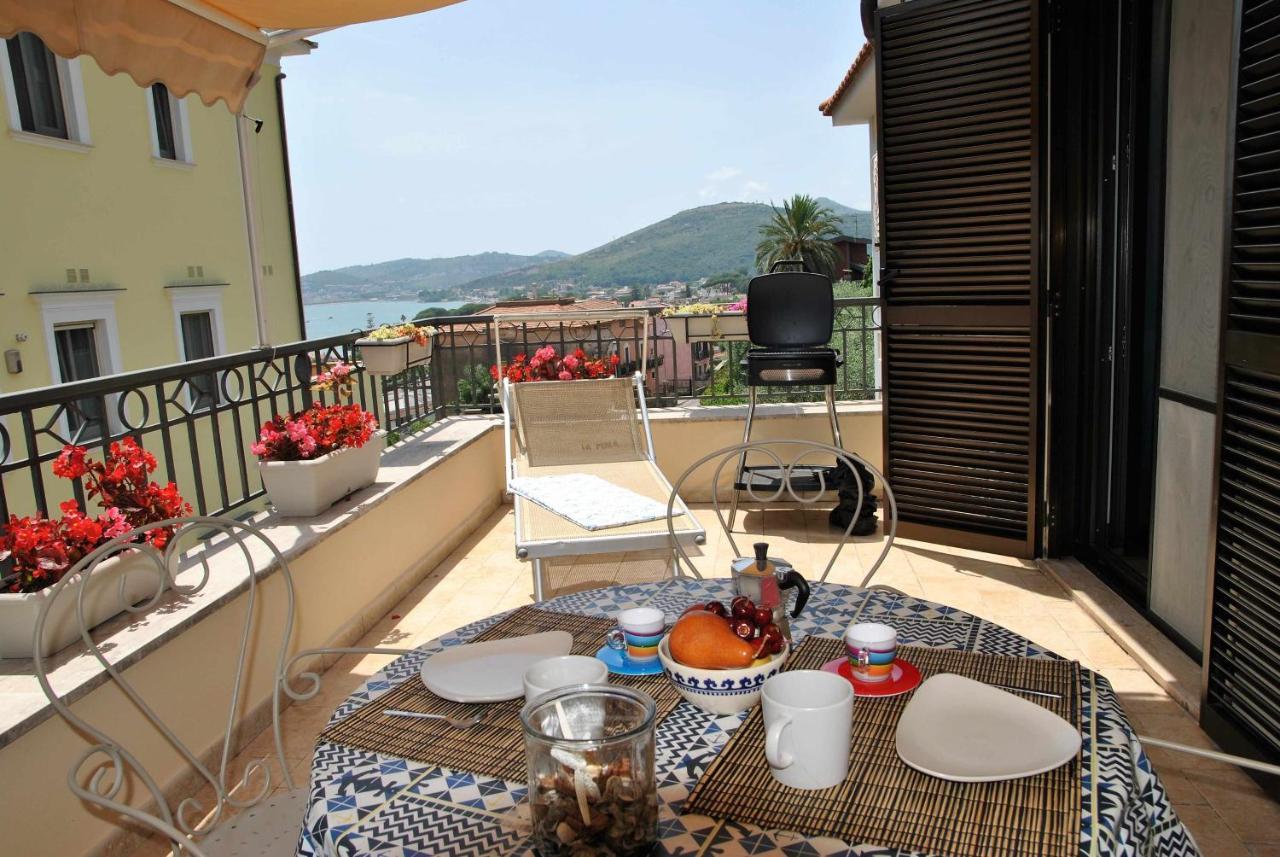 Casa Dinky Attico Con Terrazza Vista Mare Appartement Formia Buitenkant foto